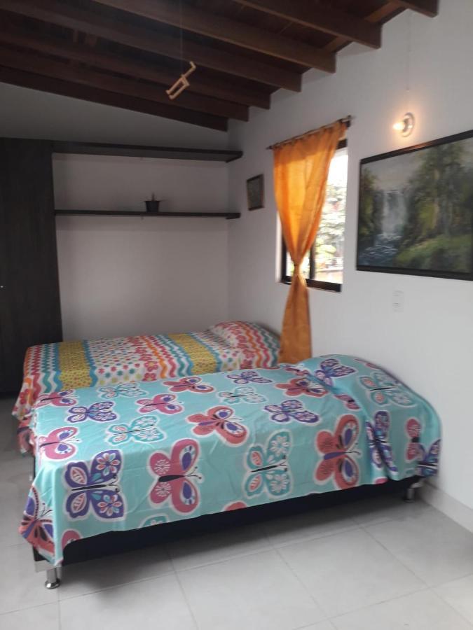 La Comunita-Cinema Hostel Medellín Quarto foto